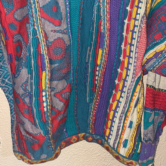 COOGI Sweater - Picture 7 of 8